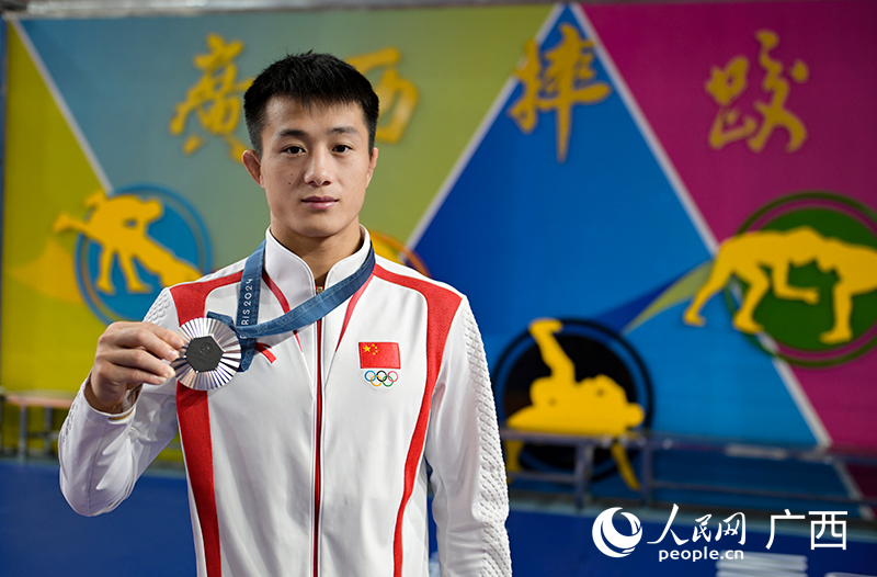 廣西摔跤運(yùn)動員曹利國。人民網(wǎng) 雷琦竣攝